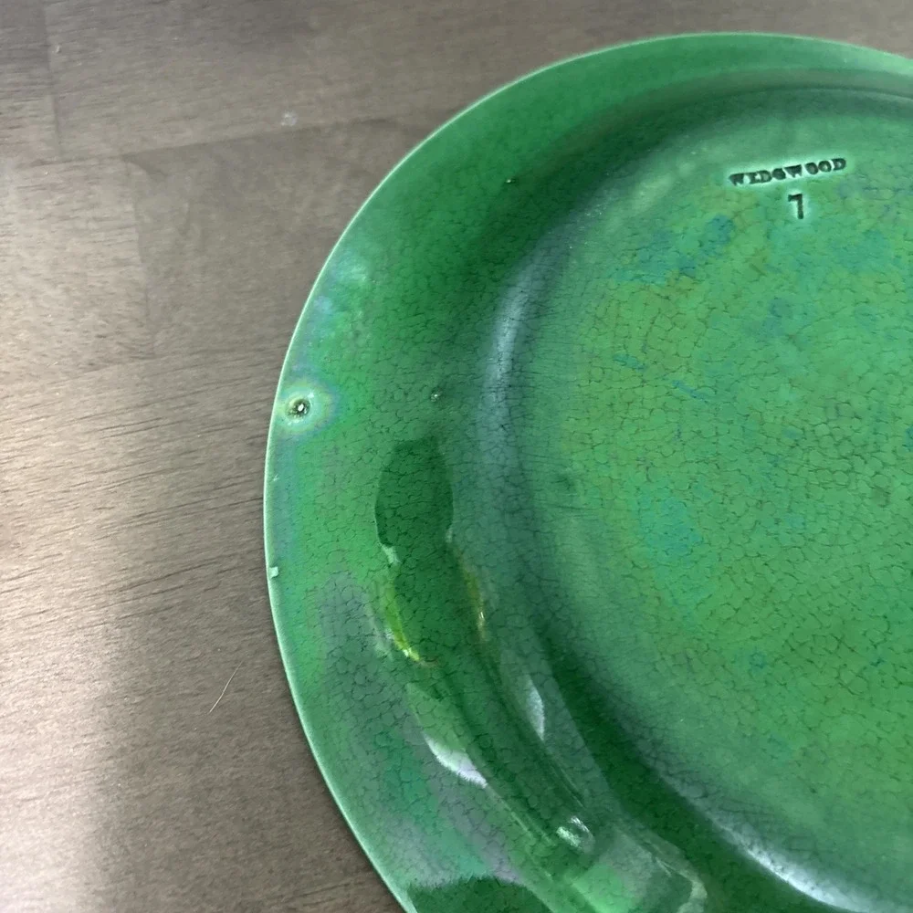 3 Antique WEDGWOOD GREEN MAJOLICA GRAPEVINE RELIEF PLATE - 8 3/8